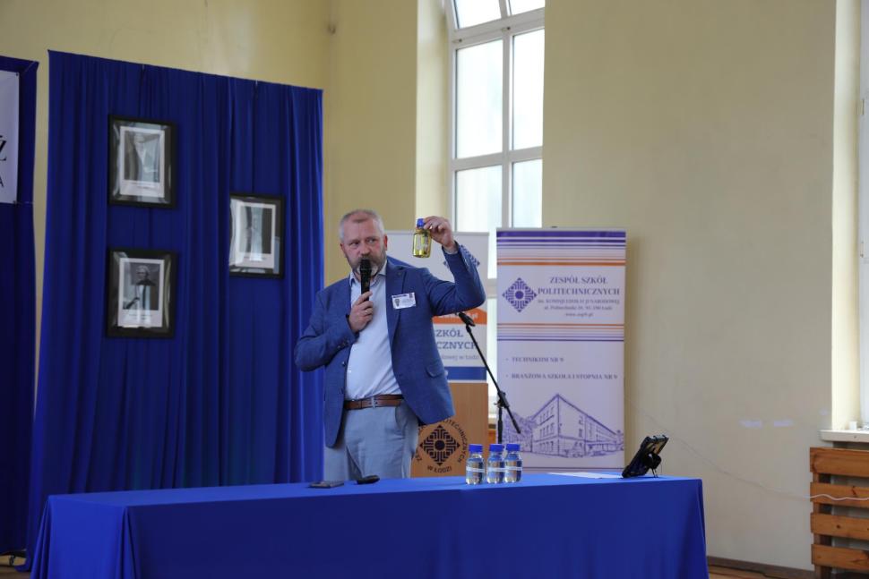 Referat profesora Pawła Rózgi