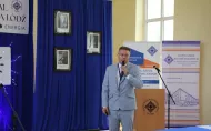 dr Przemysław Tabaka podczas prelekcji